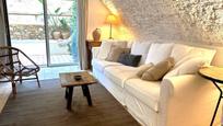 Sala d'estar de Casa o xalet de lloguer en Parlavà amb Aire condicionat, Calefacció i Jardí privat