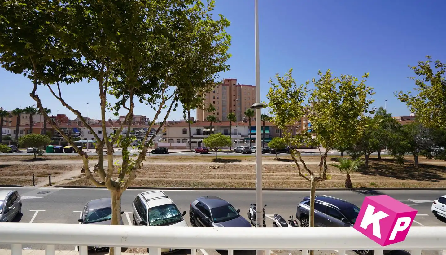 Vista exterior de Casa o xalet en venda en Santa Pola amb Aire condicionat, Terrassa i Piscina
