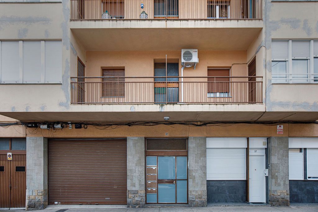 Vista exterior de Piso en venta en Olot