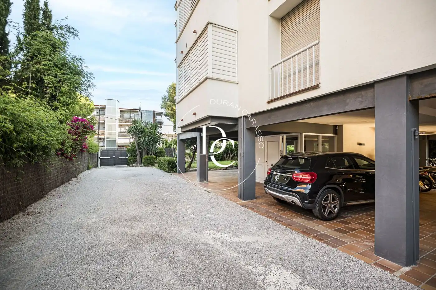 Parkplatz von Wohnung zum Verkauf in Sitges mit Klimaanlage, Heizung und Privatgarten