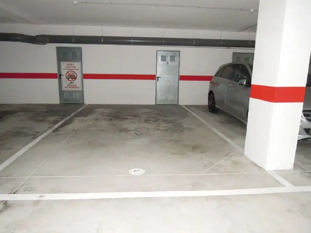 Aparcament de Apartament de lloguer en Calpe / Calp amb Aire condicionat, Calefacció i Traster