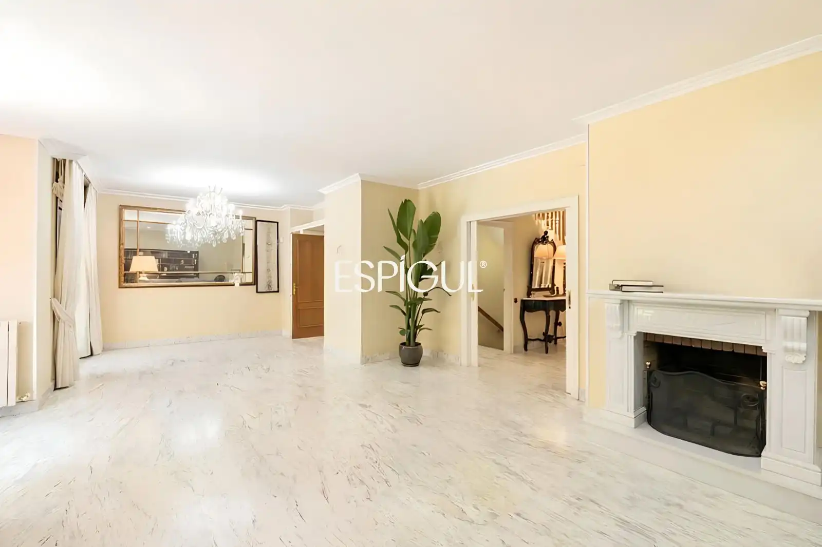 Living room of Houses for sale in Sant Cugat del Vallès  with Air Conditioner, Heating and Storage room