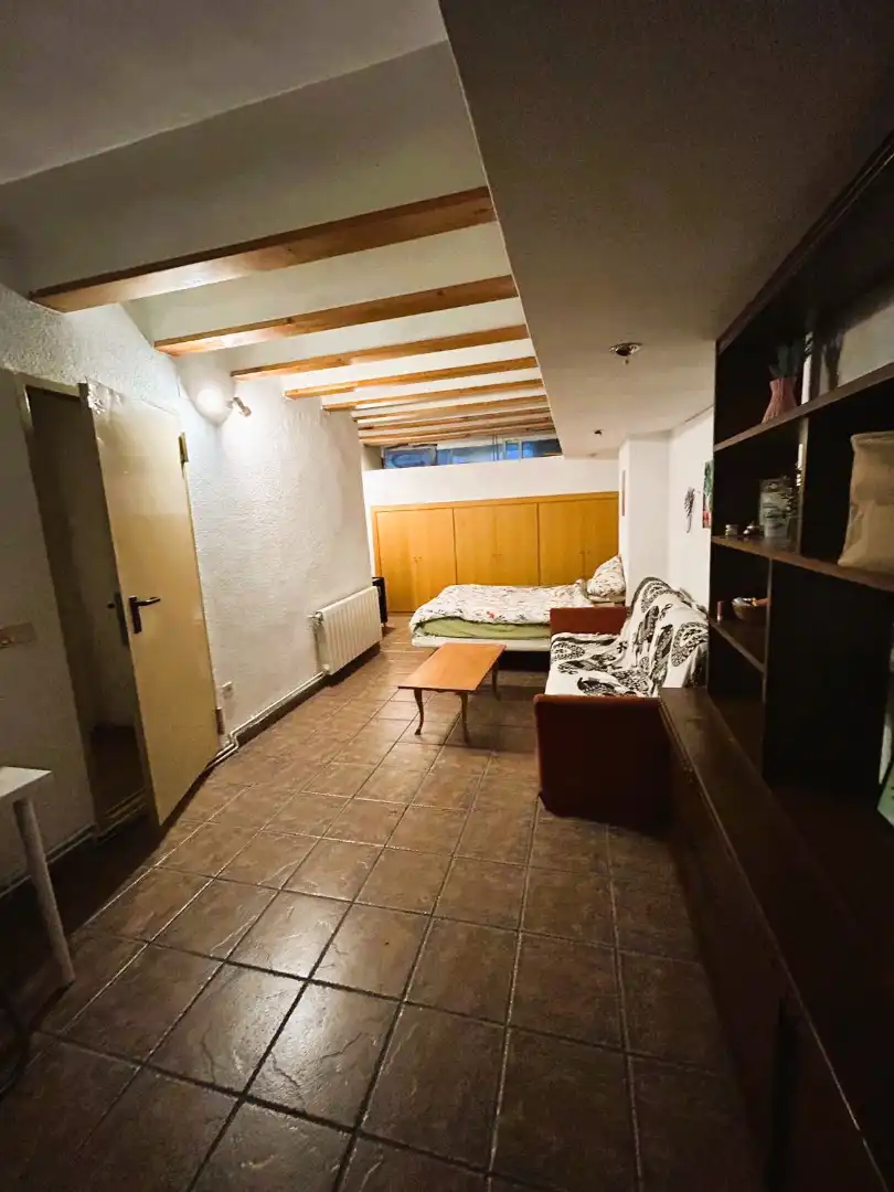 Maisonette zum Verkauf in Valencia mit Klimaanlage, Heizung und Privatgarten