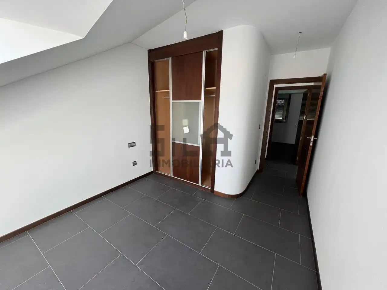 Attic for sale in O Carballiño