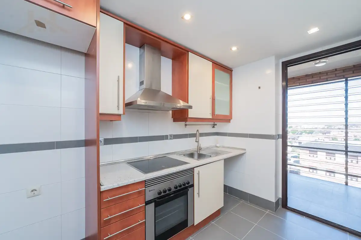 Cocina de Ático en venta en Arroyomolinos (Madrid) con Aire acondicionado, Calefacción y Jardín privado