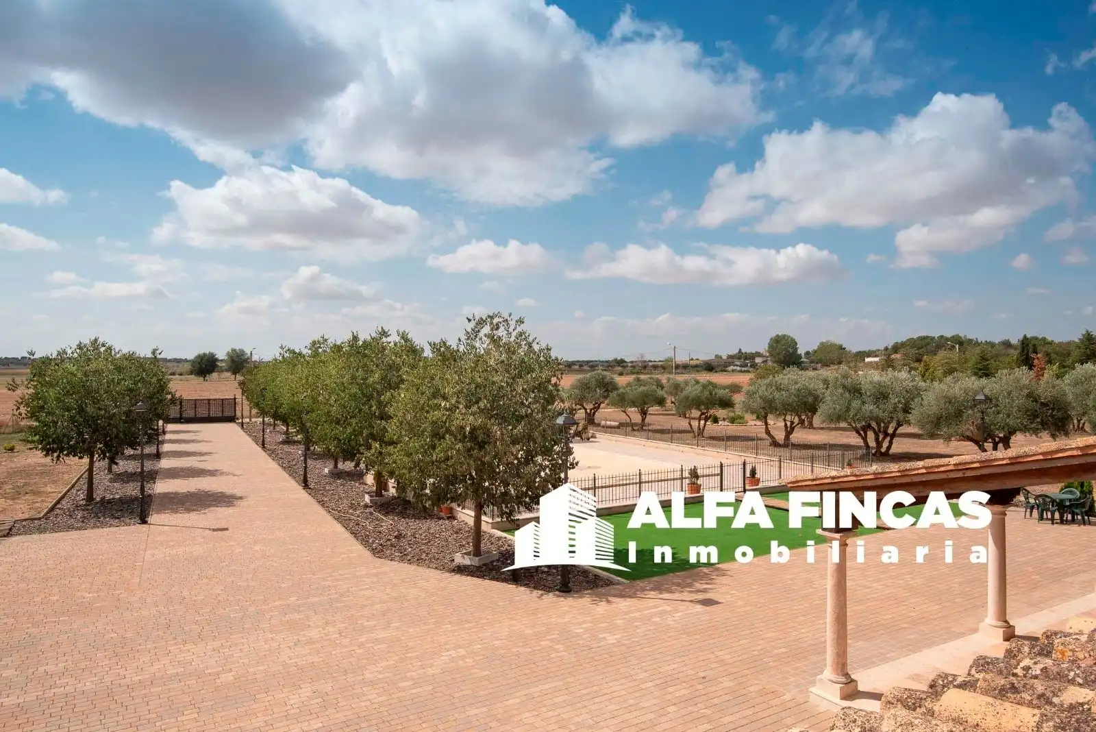 Casa o chalet en venta en Vara de Rey con Calefacción, Terraza y Piscina