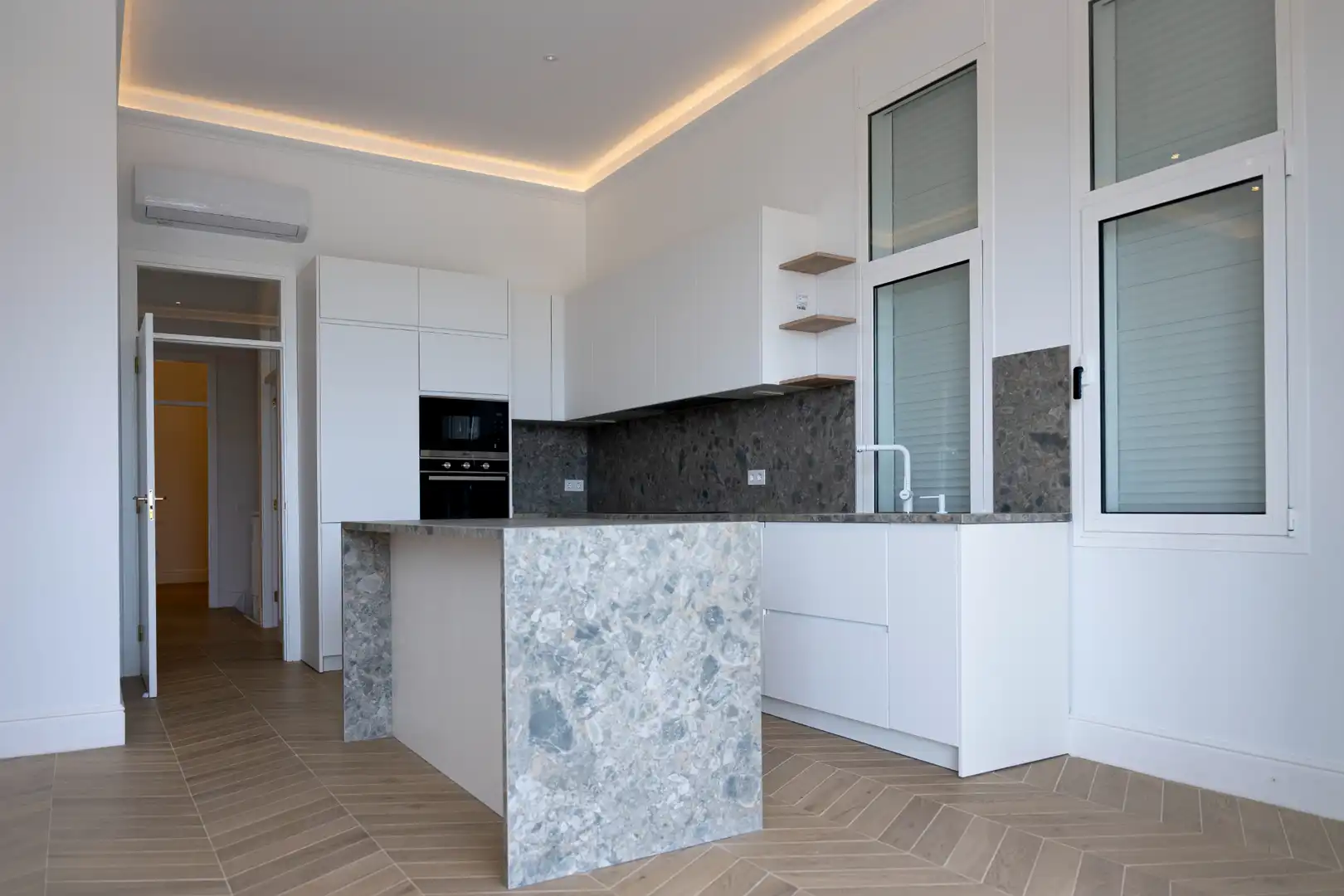 Cuina de Casa o xalet en venda en Arona amb Aire condicionat, Jardí privat i Parquet