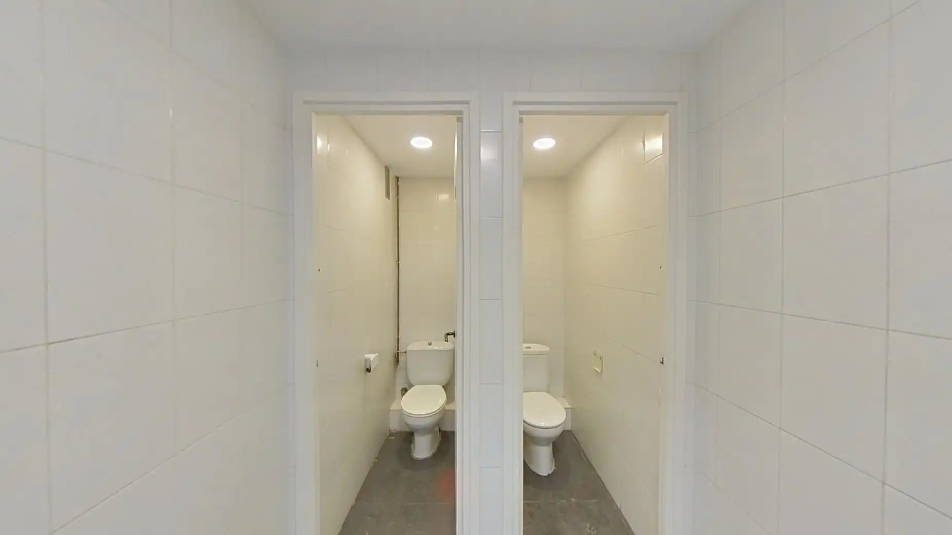 Bany de Oficina en venda en Barcelona