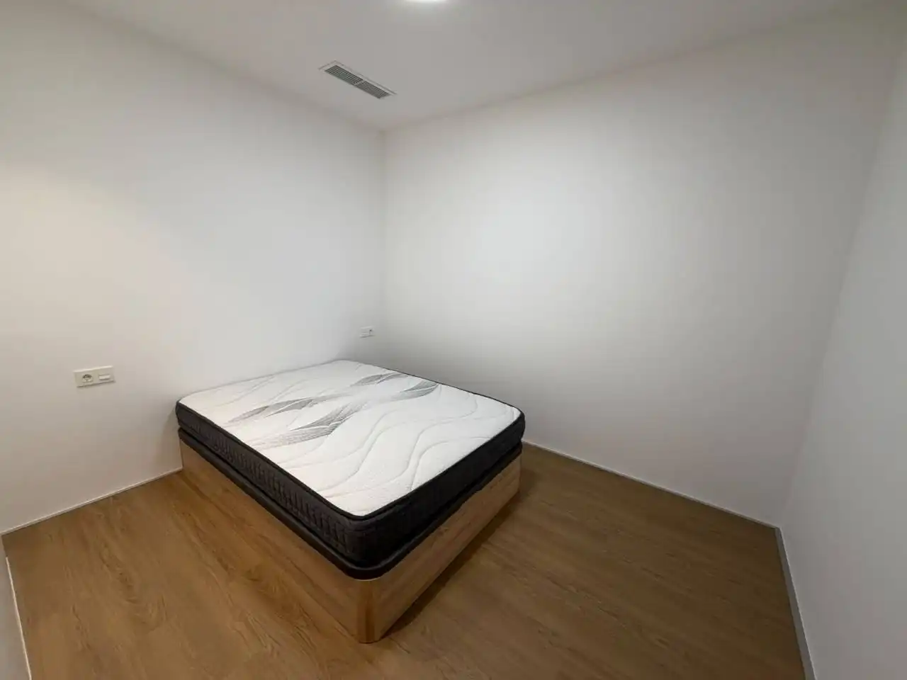 Habitación de Loft en venta en Ibaeta