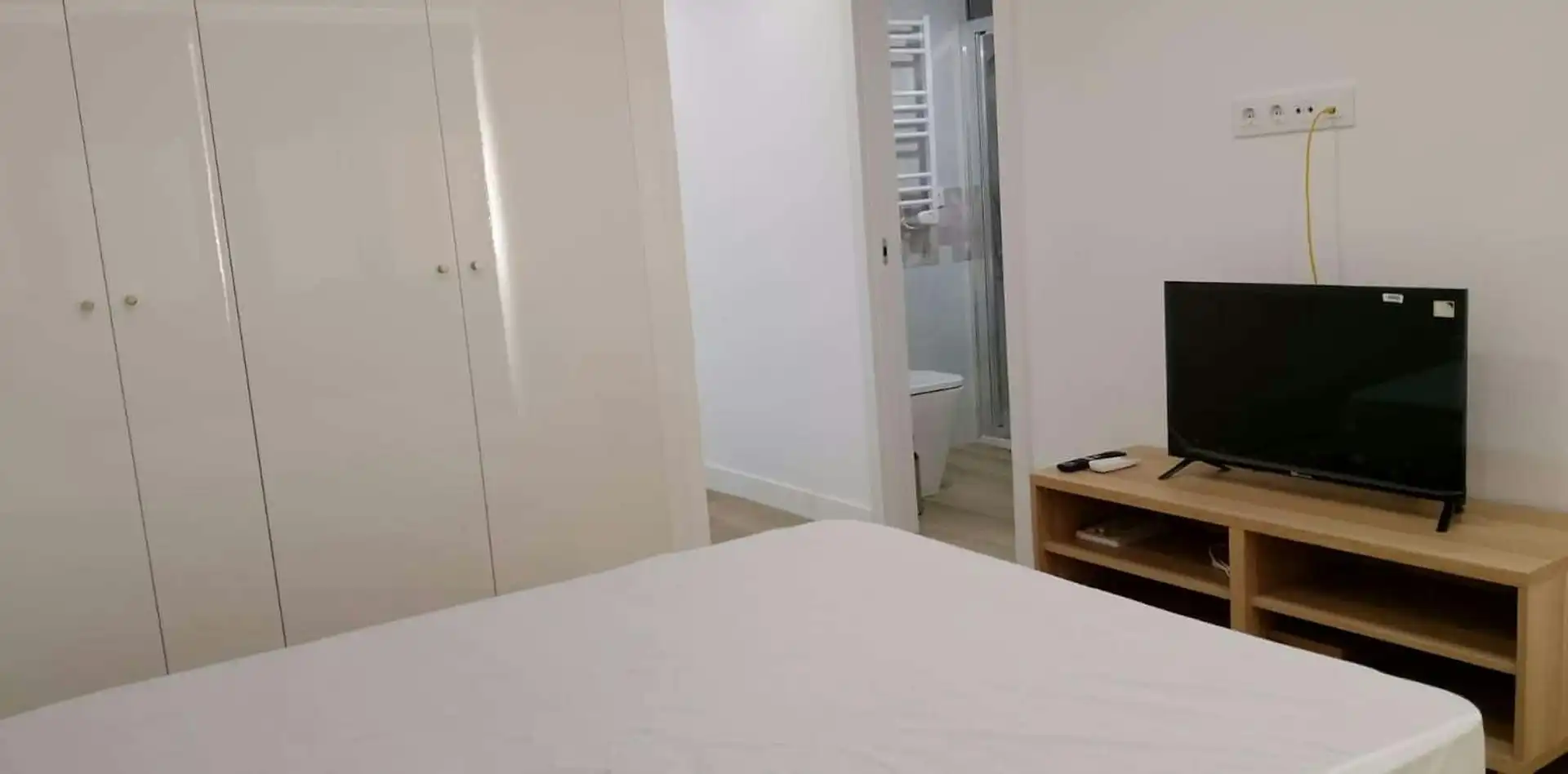 Bedroom of Flat for rent in Madrid  with Air Conditioner, Heating and Furnished