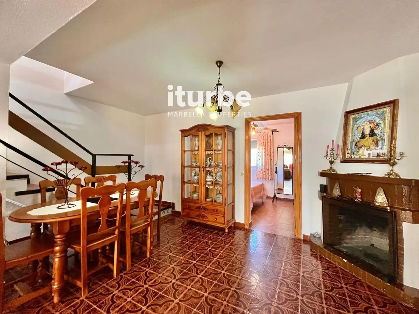 Vista exterior de Casa adosada en venta en Marbella con Aire acondicionado, Terraza y Horno