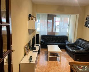 Living room of Flat for sale in Valladolid Capital  with Heating, Furnished and Oven