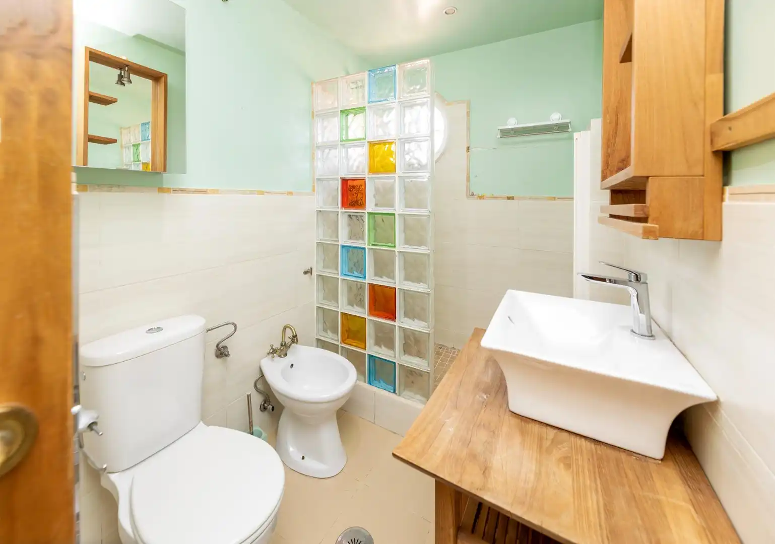 Baño de Piso en venta en Cenes de la Vega con Terraza, Trastero y Balcón