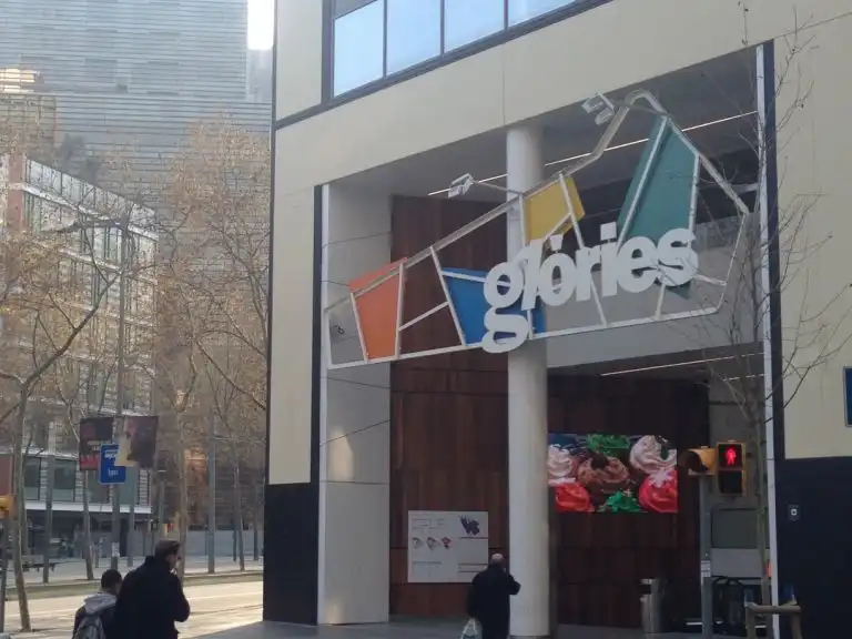 Außenansicht von Büro zur Miete in Sant Martí