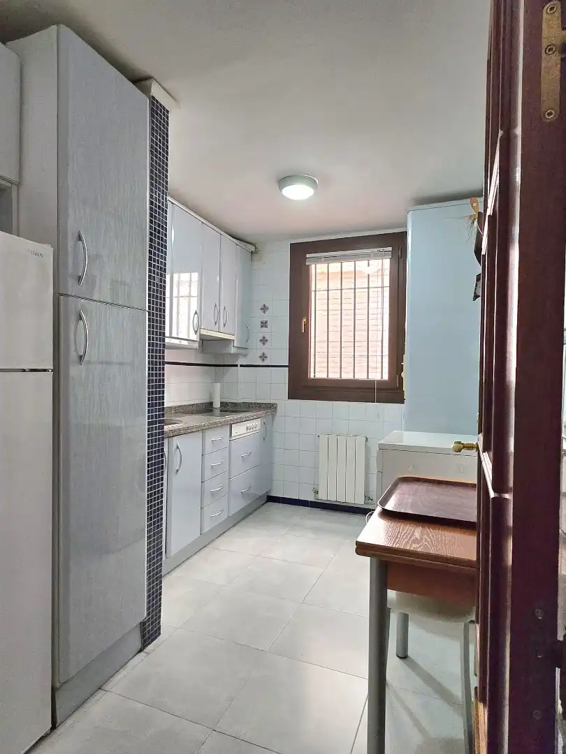 Küche von Einfamilien-Reihenhaus zum Verkauf in Granada mit Heizung, Parkett und Terrasse
