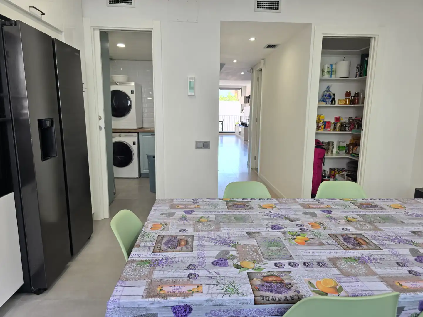 Küche von Einfamilien-Reihenhaus zum Verkauf in Sabadell mit Terrasse und Schwimmbad