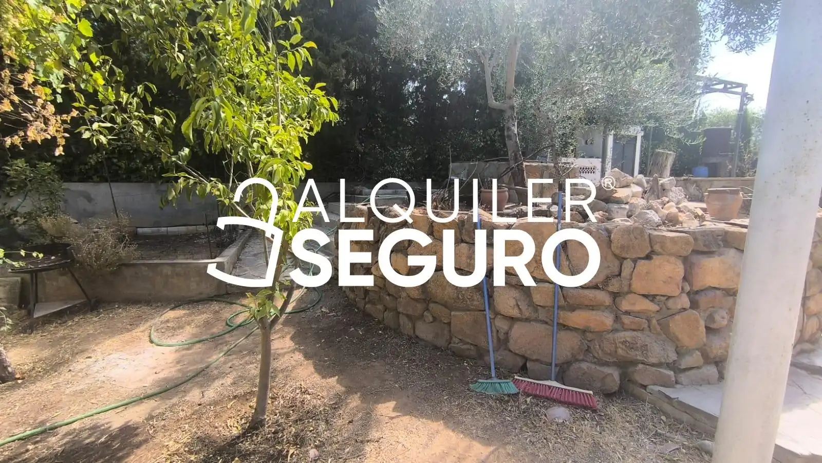 Jardín de Casa o chalet de alquiler en Almensilla con Trastero, Piscina y Amueblado