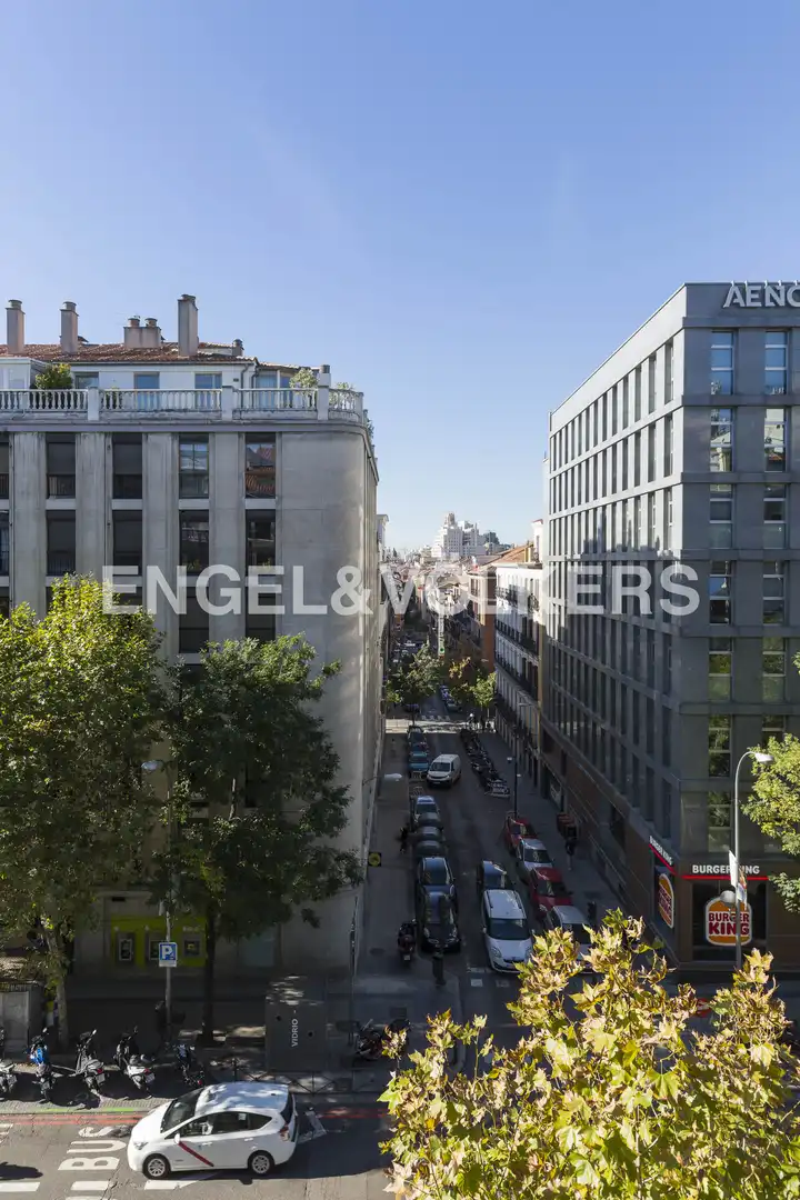 Exterior view of Flat for rent in Madrid  with Air Conditioner, Heating and Storage room