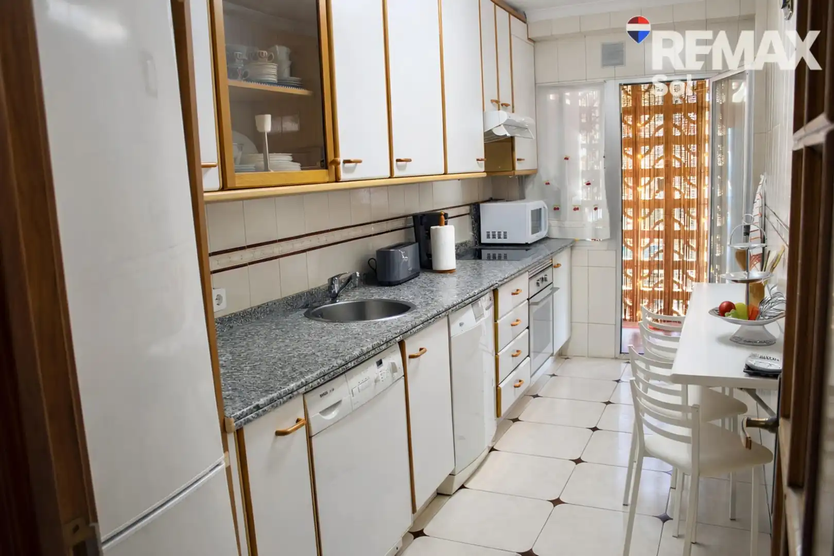 Cocina de Piso en venta en Madrid con Terraza y Trastero