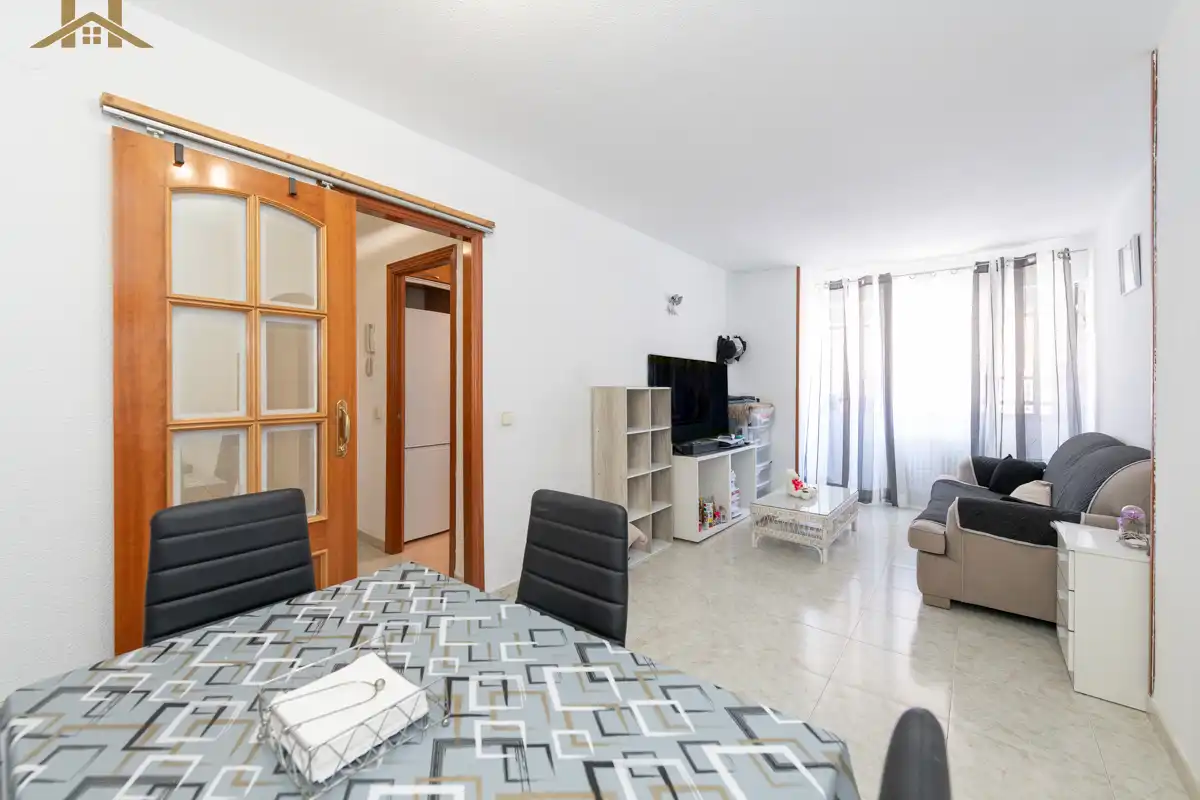 Sala de estar de Piso en venta en San Sebastián de los Reyes con Calefacción