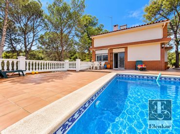Xalet amb piscina en venda a VIOLETA