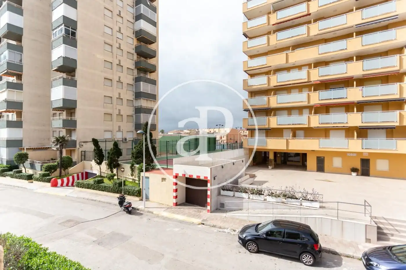 Aparcament de Casa o xalet en venda en Sueca amb Aire condicionat, Calefacció i Jardí privat