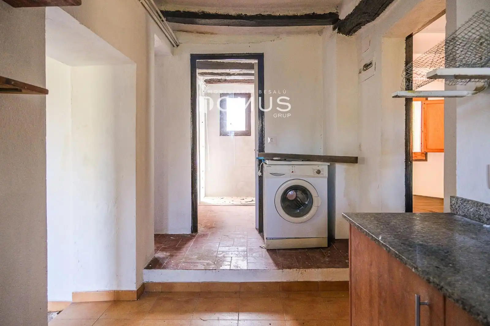 Cocina de Finca rústica en venta en Besalú con Jardín privado