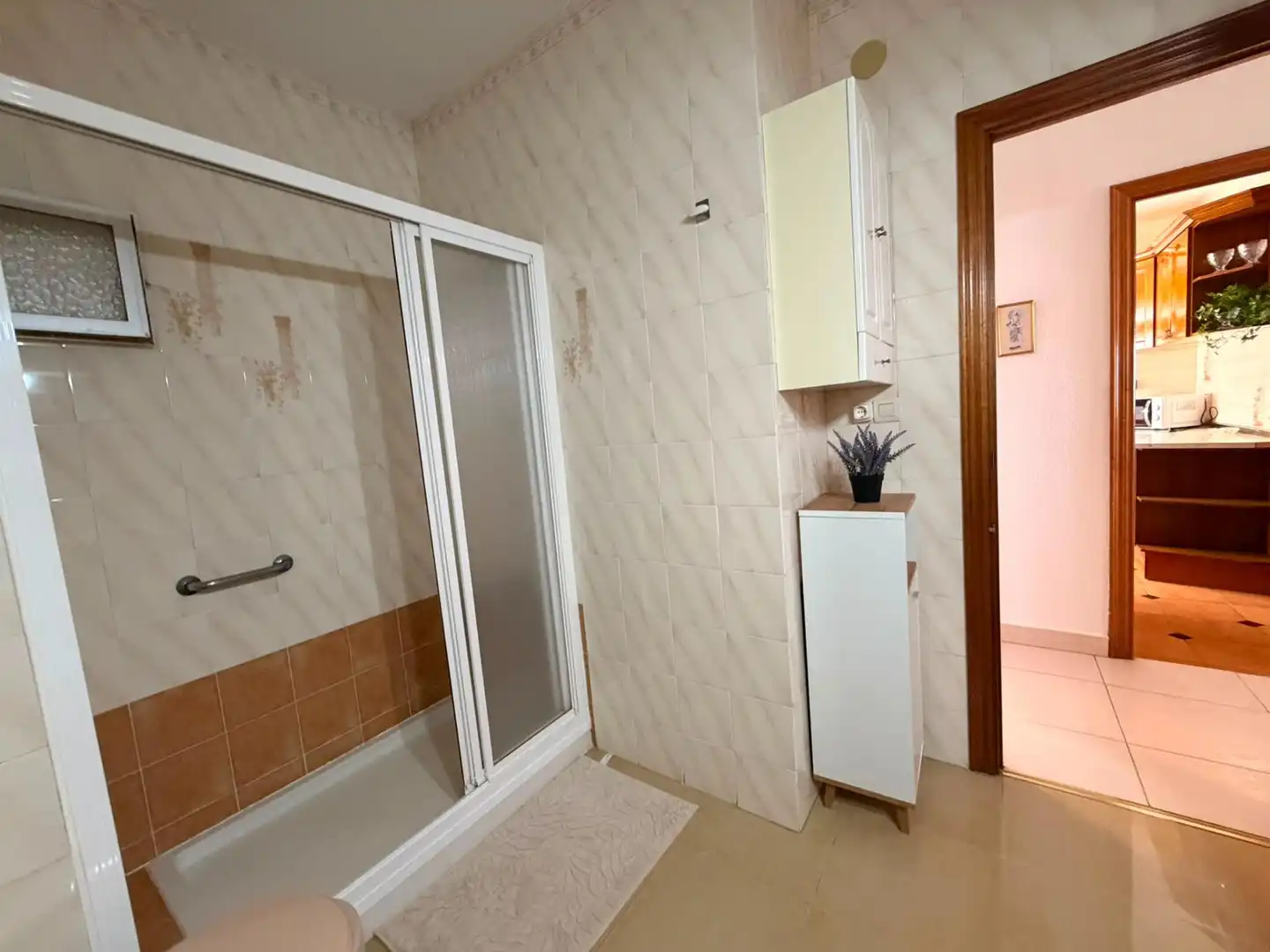 Baño de Piso de alquiler en Mérida con Aire acondicionado, Calefacción y Amueblado