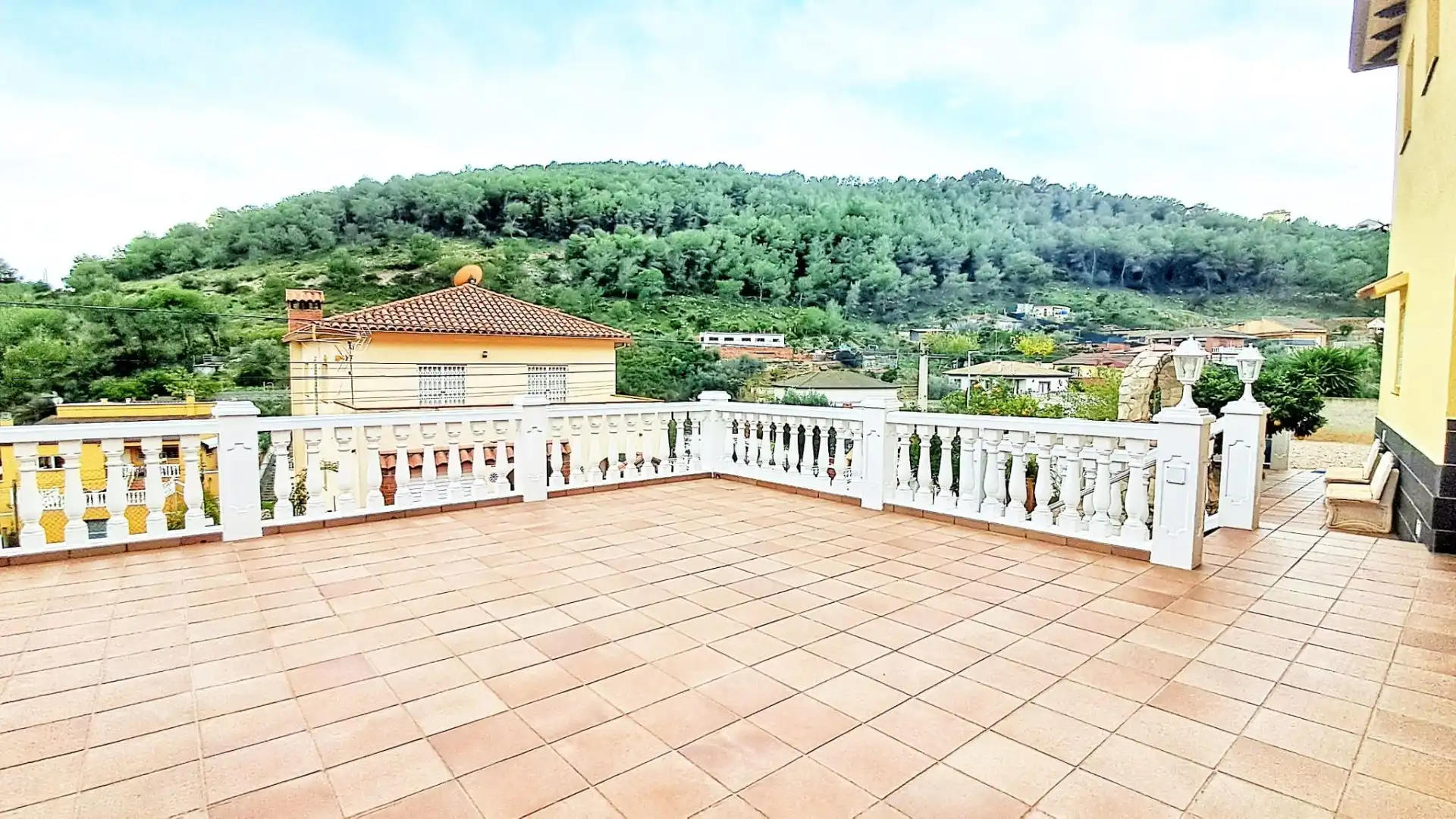 Casa amb piscina en venda a Castellet i la Gornal, imagen 2