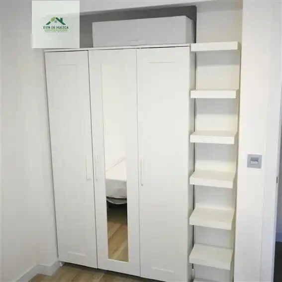 Habitación de Piso de alquiler en Huesca con Calefacción y Amueblado