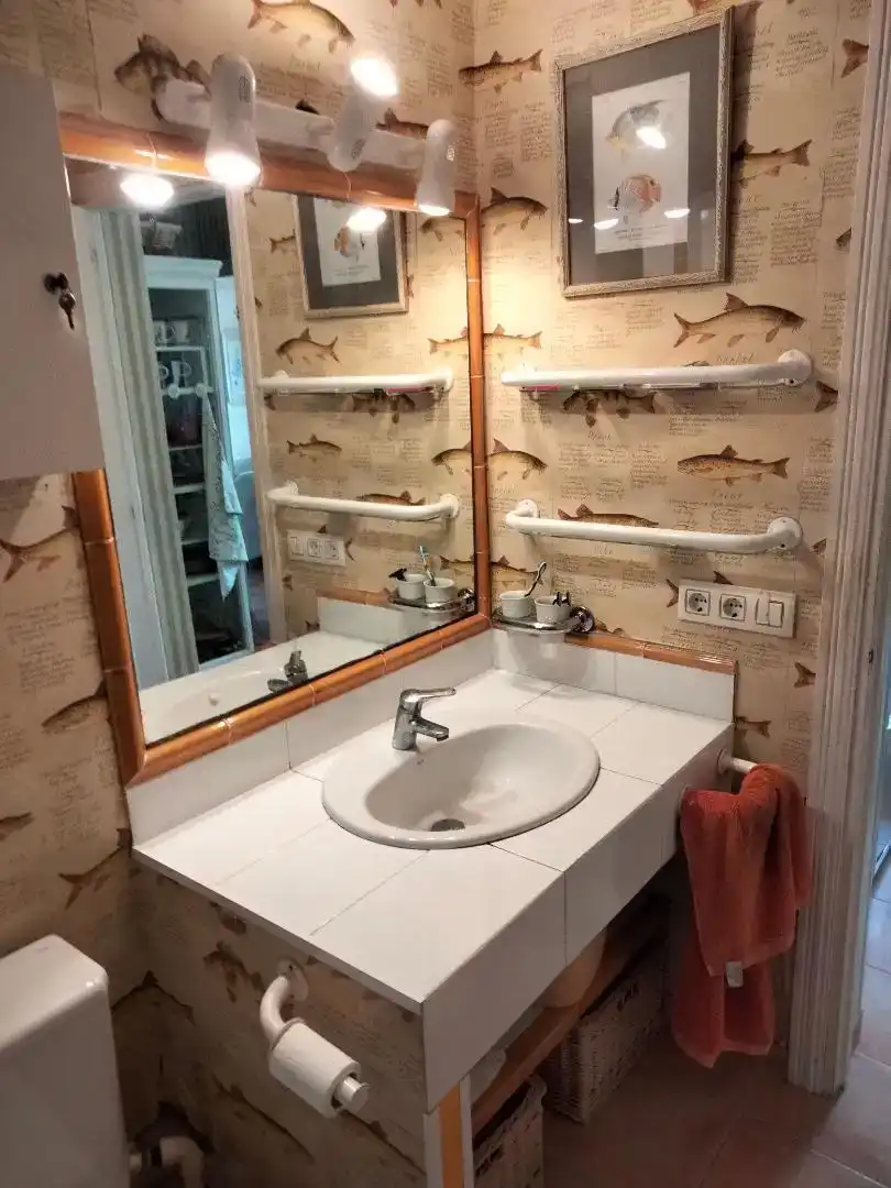 Bathroom of Flat for rent in Pollença  with Air Conditioner, Private garden and Furnished