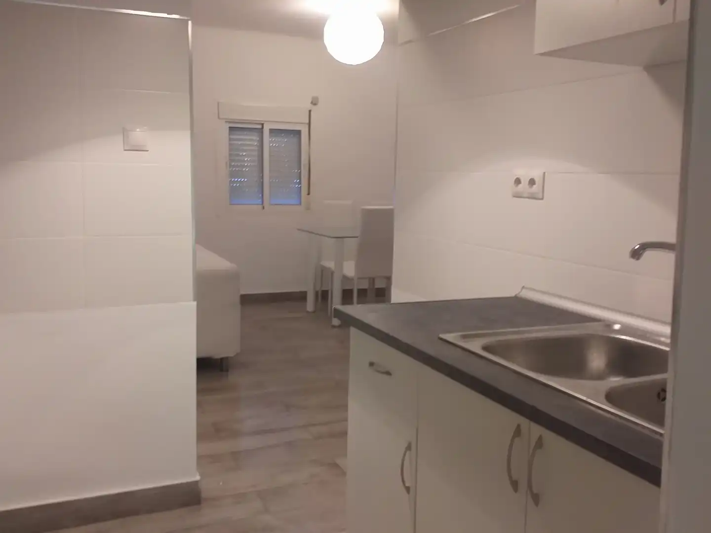 Flat for rent in Avenida Virgen del Rocío, Centro - Doña Mercedes