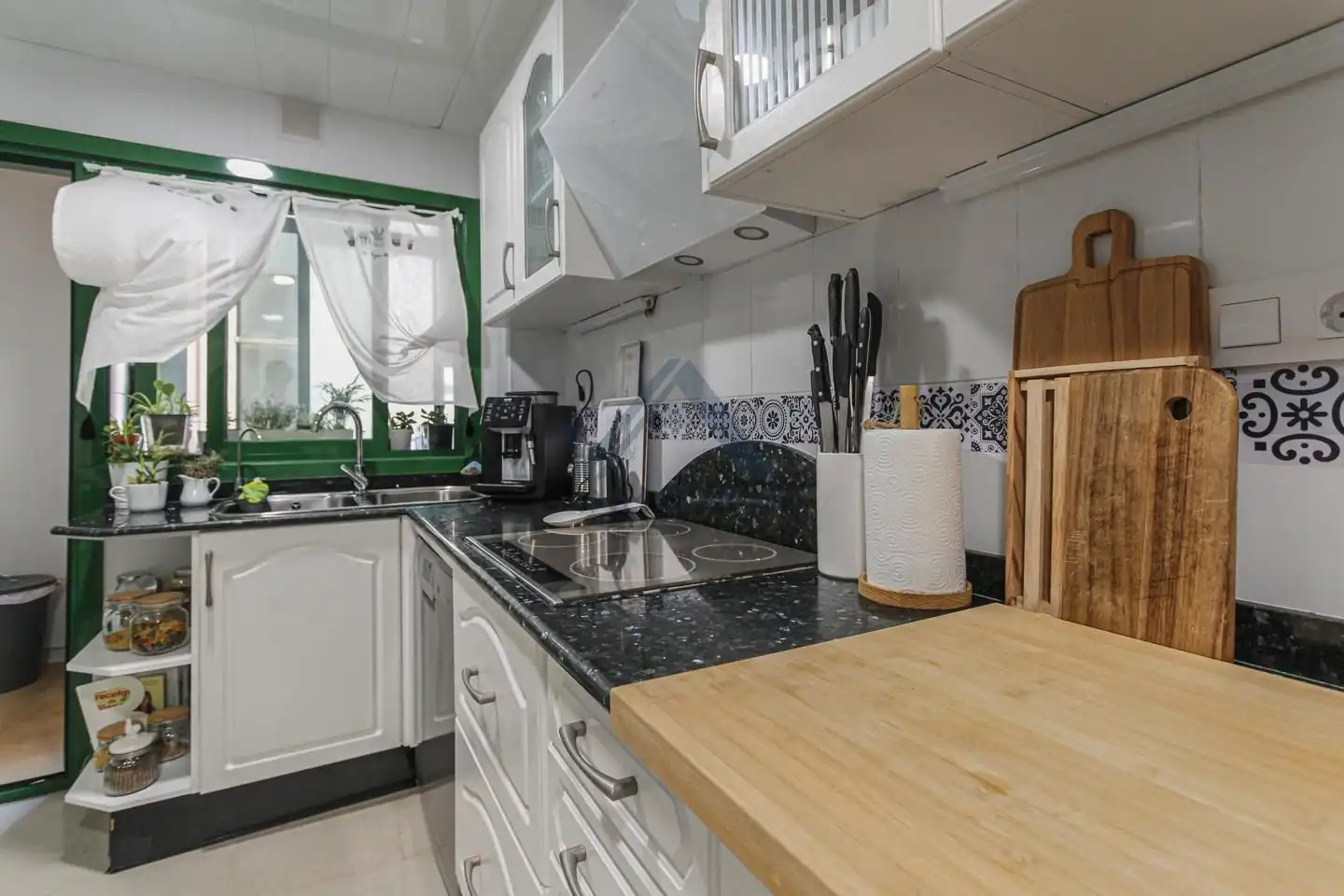 Küche von Wohnung zum Verkauf in Montcada i Reixac mit Klimaanlage, Terrasse und Möbliert