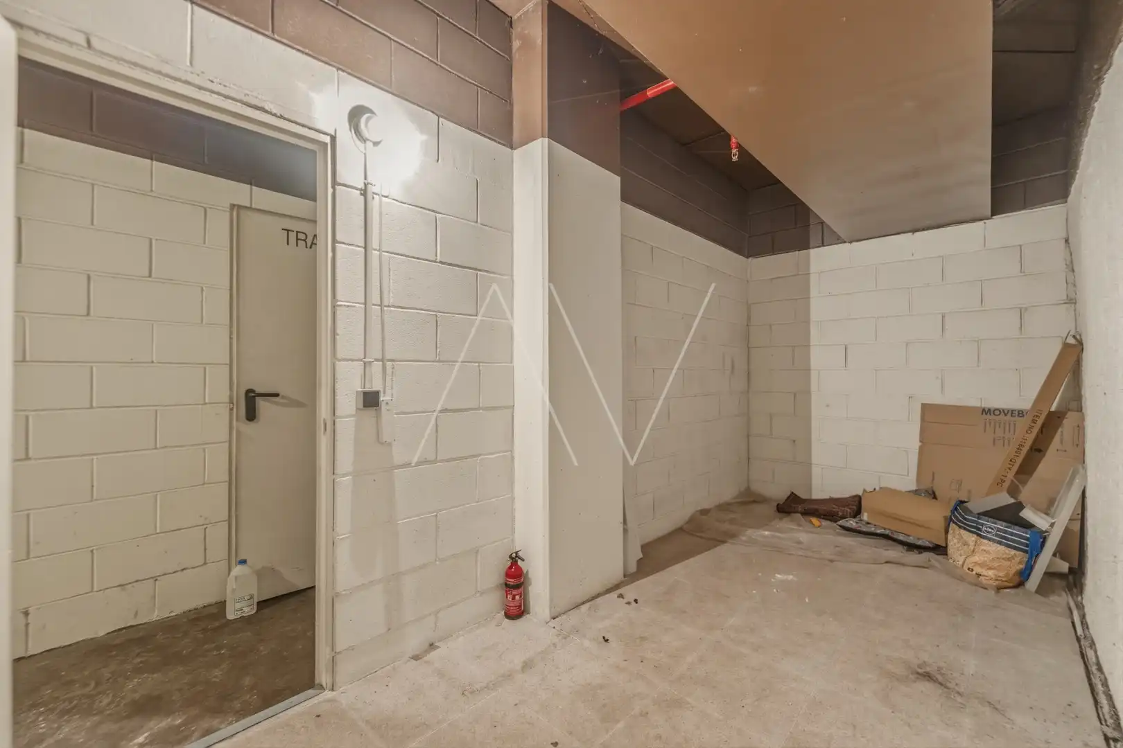 Wohnung zum Verkauf in Barcelona mit Klimaanlage, Heizung und Terrasse