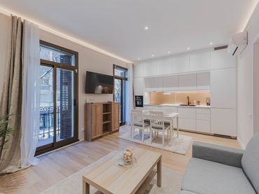 Appartamento con balcone in vendita a Carrer de València