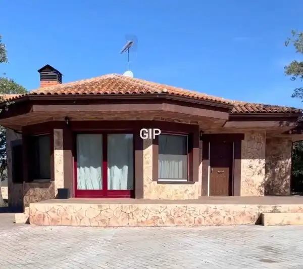 Casa con piscina en venta en Pioz, imagen 5