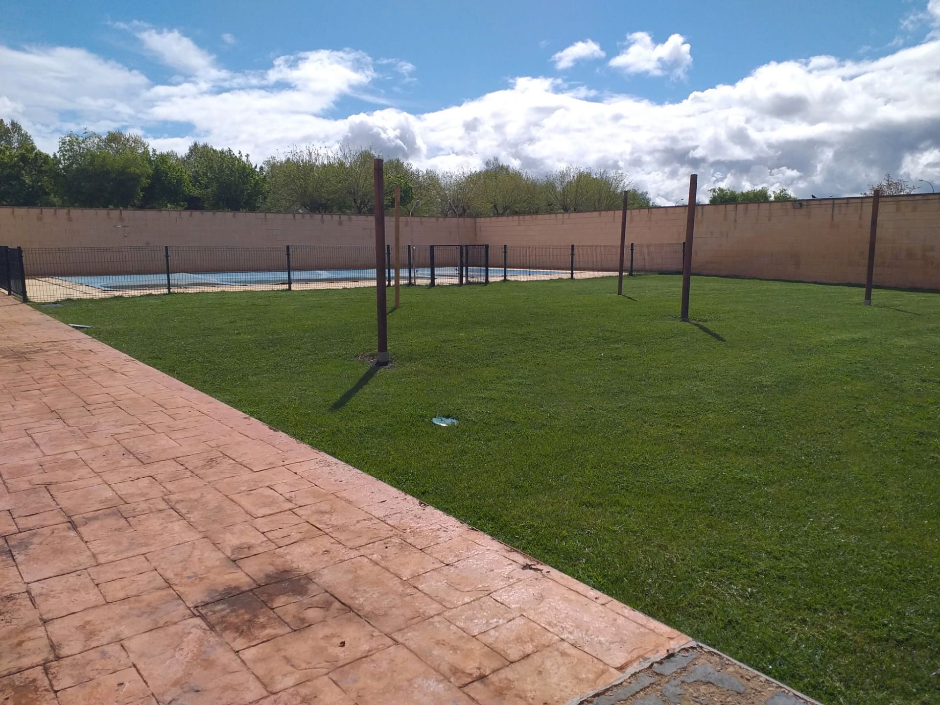 Piscina de Apartament de lloguer en Ciudad Real Capital amb Moblat