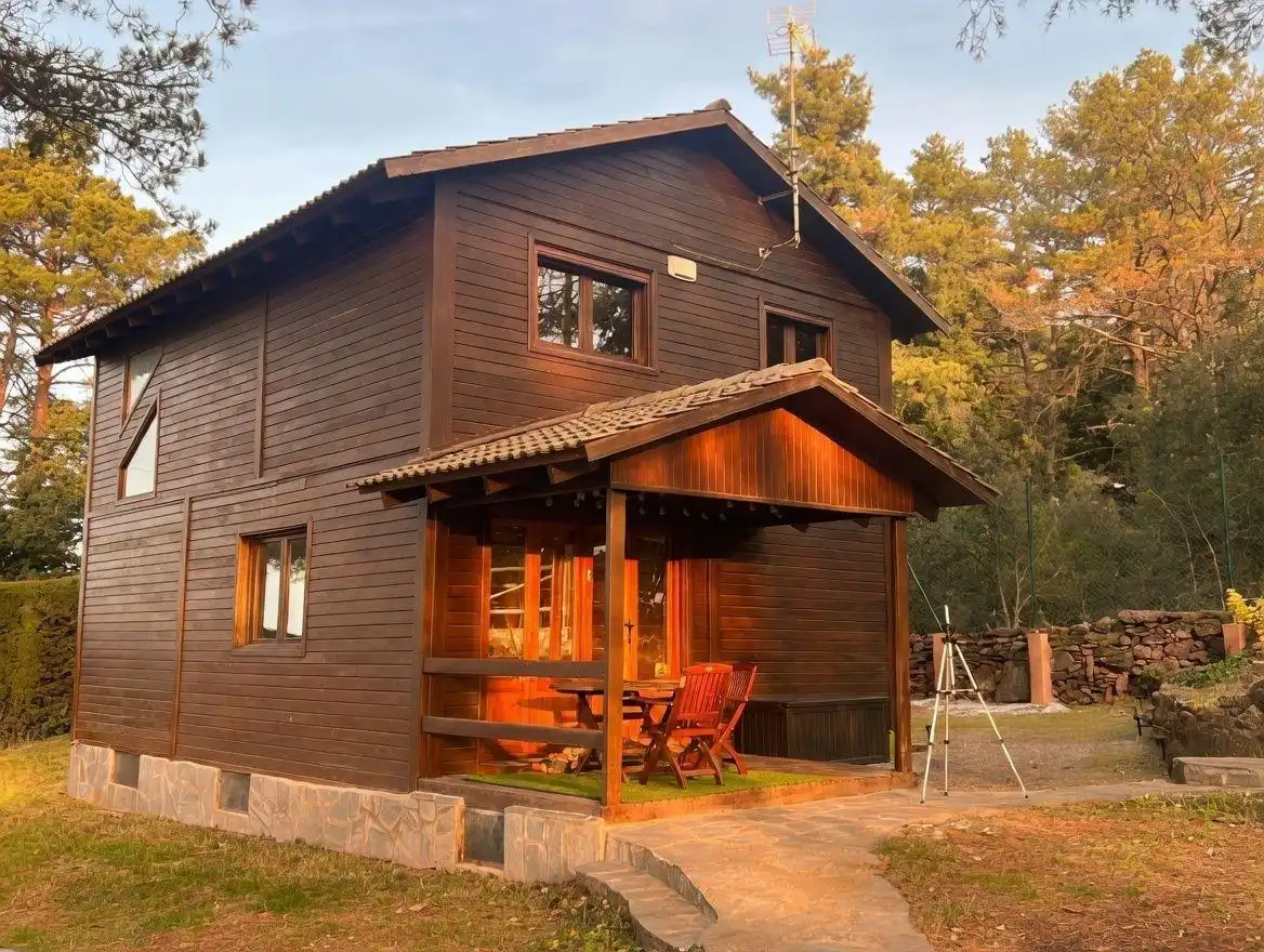 Vista exterior de Finca rústica en venda en Prades amb Jardí privat, Parquet i Terrassa