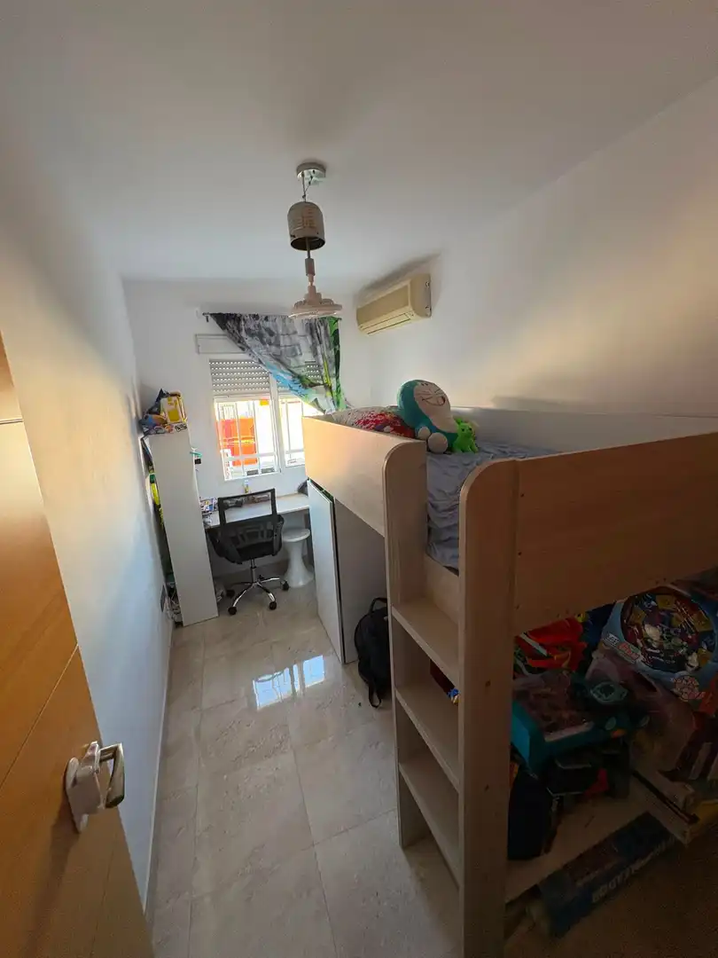 Habitación de Piso en venta en Sevilla con Aire acondicionado