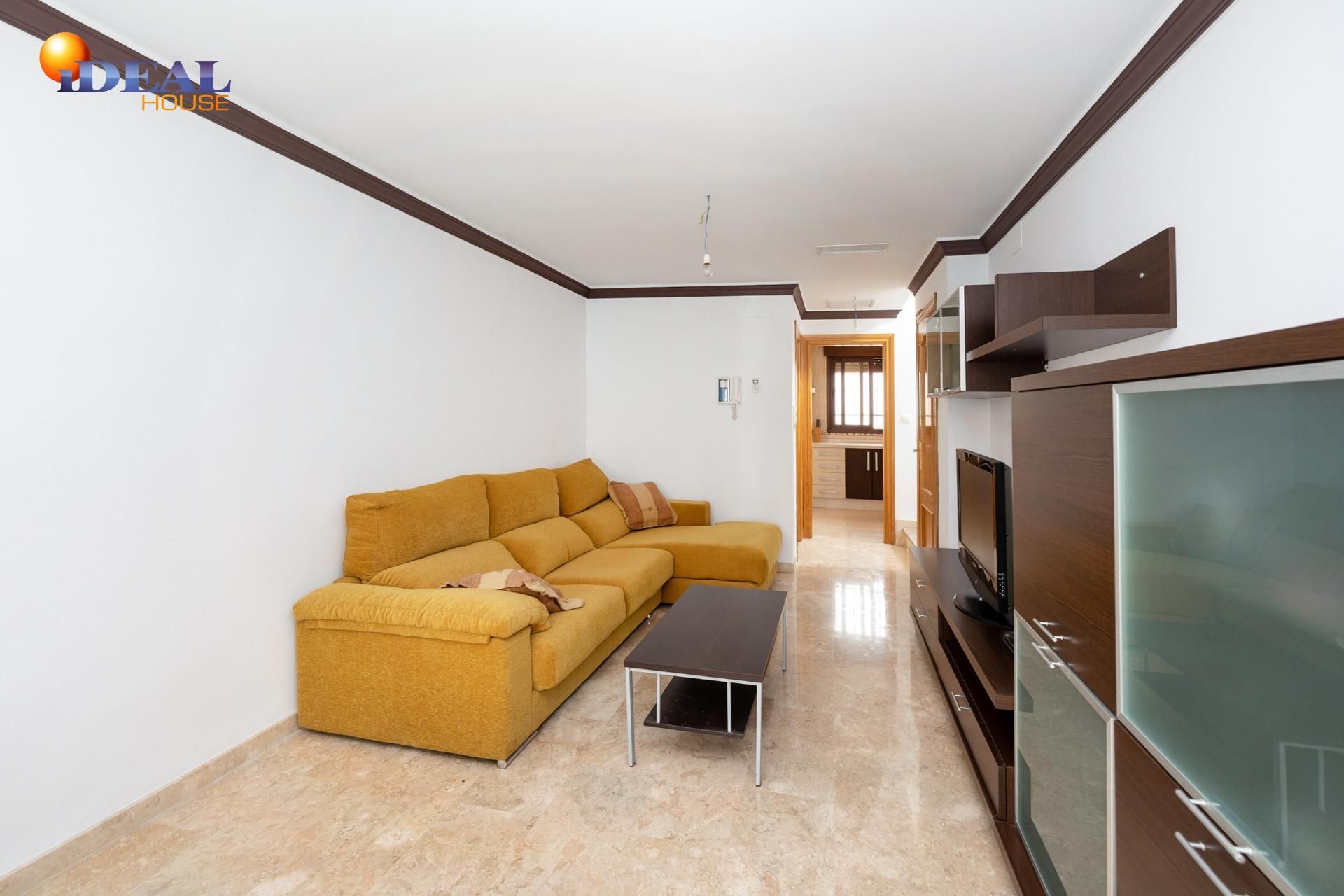 Single-family semi-detached for sale in Huétor Tájar