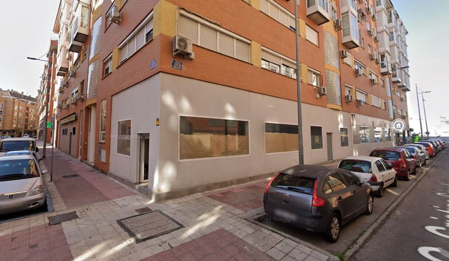 Vista exterior de Local en venda en Parla