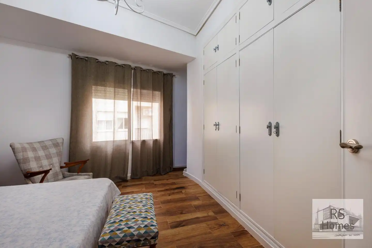 Habitación de Casa o chalet en venta en Benaguasil con Aire acondicionado, Terraza y Trastero
