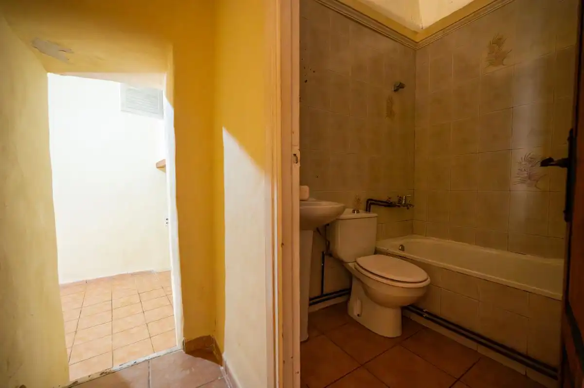 Bathroom of Ground floor for sale in Eivissa  with Heating