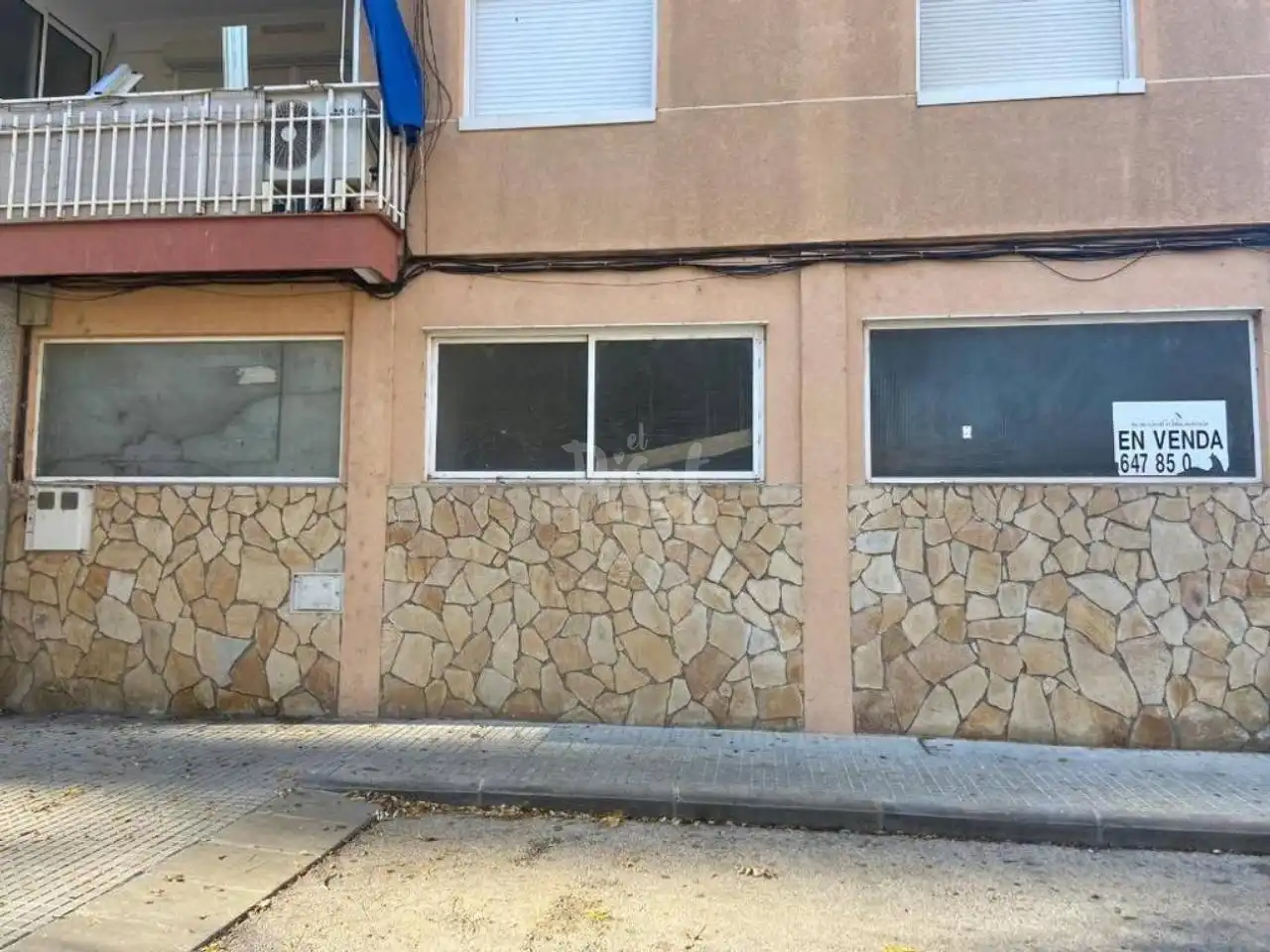 Business premises for sale in Calle CASETES MONTANÉ