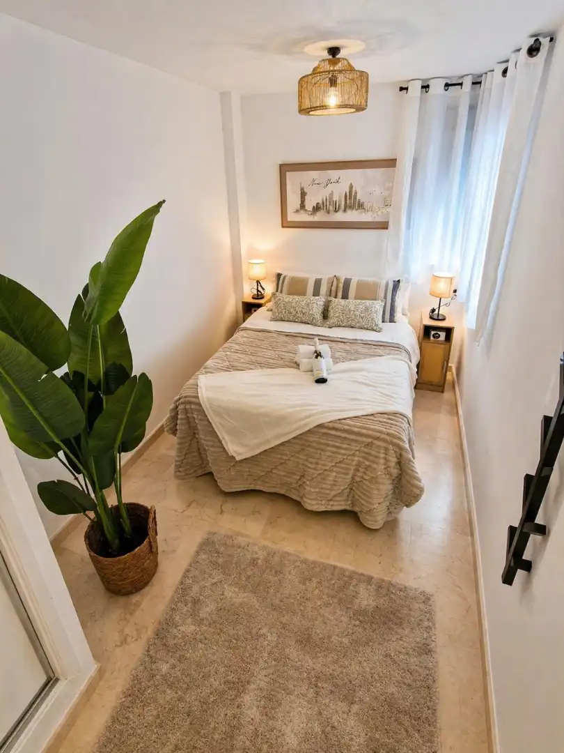 Schlafzimmer von Dachboden zum Verkauf in Benalmádena mit Klimaanlage, Heizung und Terrasse