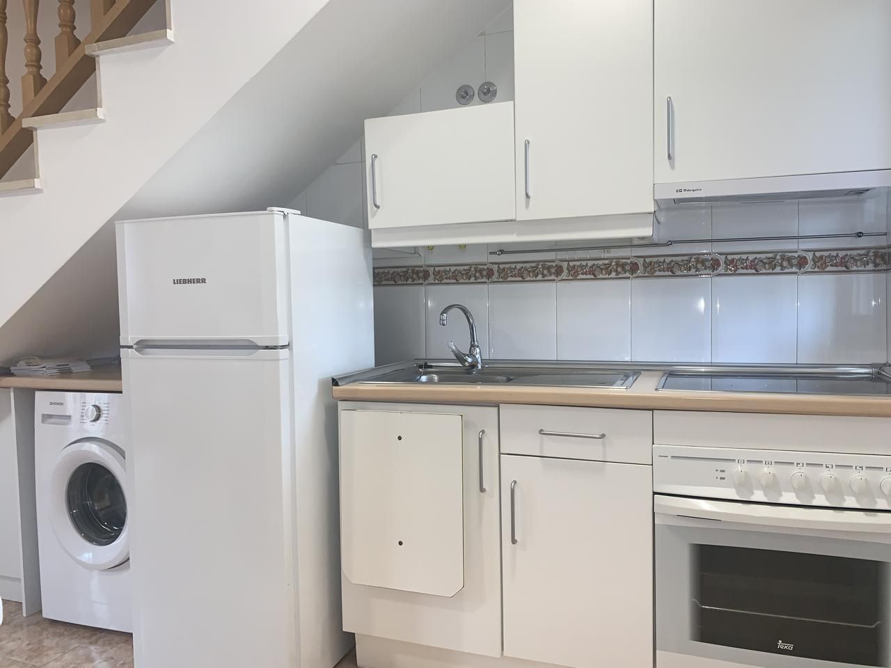 Kitchen of Duplex to rent in Cobeña  with Air Conditioner, Heating and Furnished