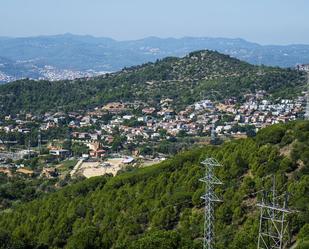 Vista exterior de Residencial en venda en Esplugues de Llobregat