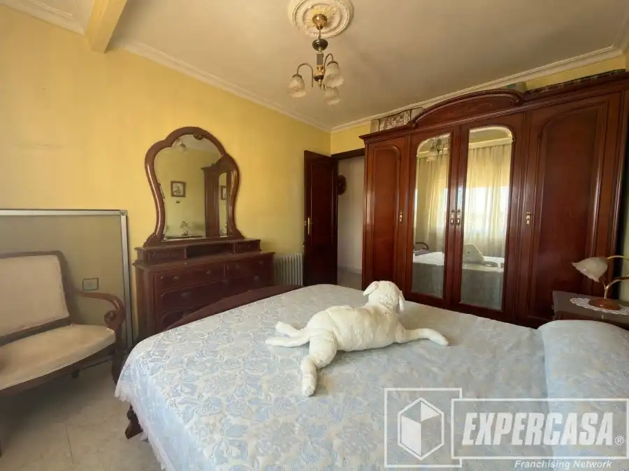 Bedroom of Flat for sale in Valencia  with Air Conditioner and Furnished