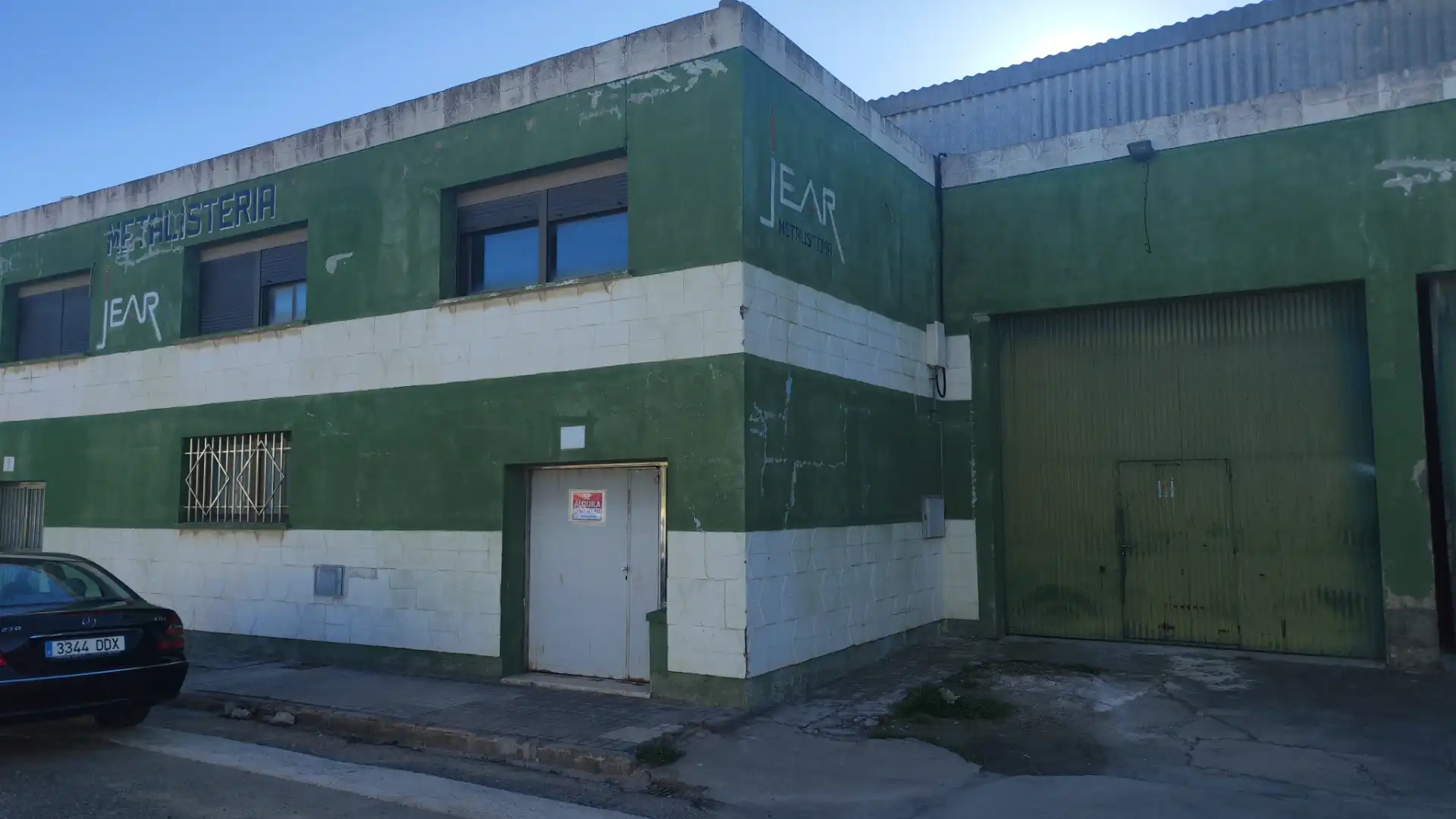 Außenansicht von Fabrikhallen zur Miete in Cuarte de Huerva