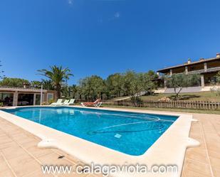 Swimming pool of House or chalet for sale in Ses Salines  with Air Conditioner, Heating and Private garden